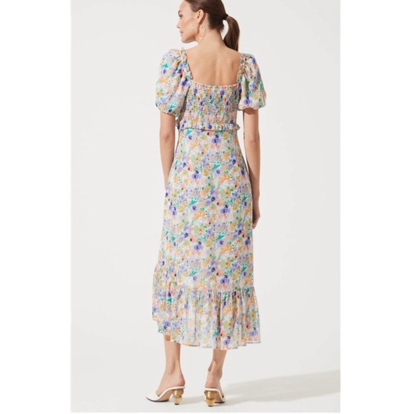ASTR the label multi floral balloon sleeve midi dress NWOT - Picture 2 of 8